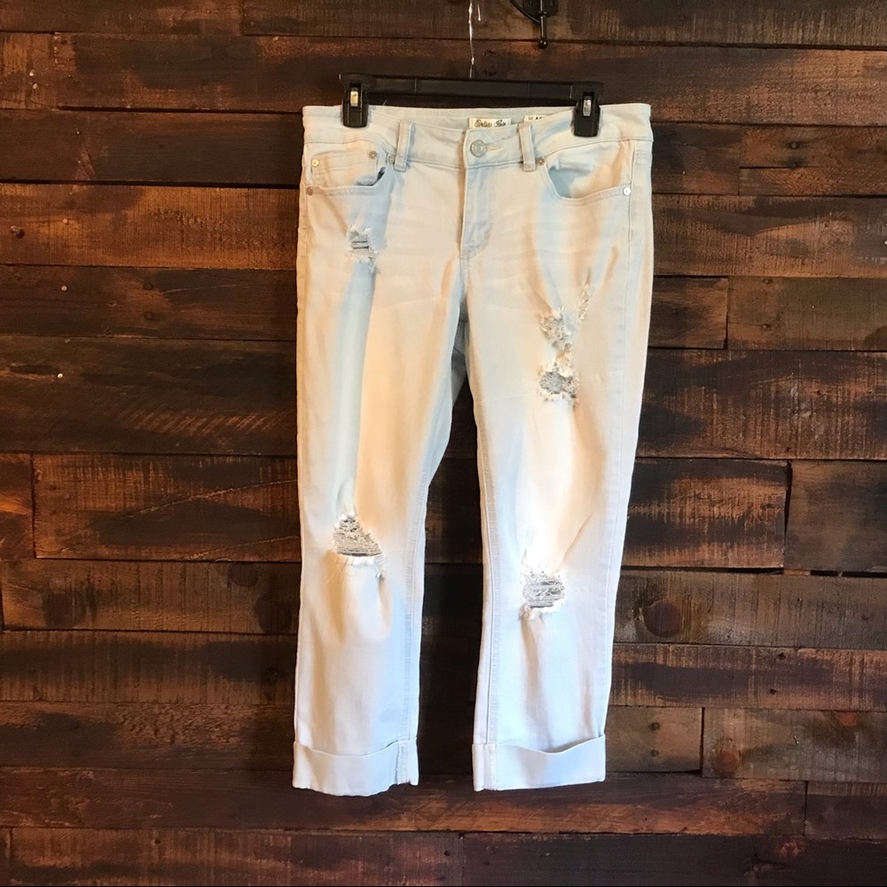 Indigo Rein Denim Capri’s